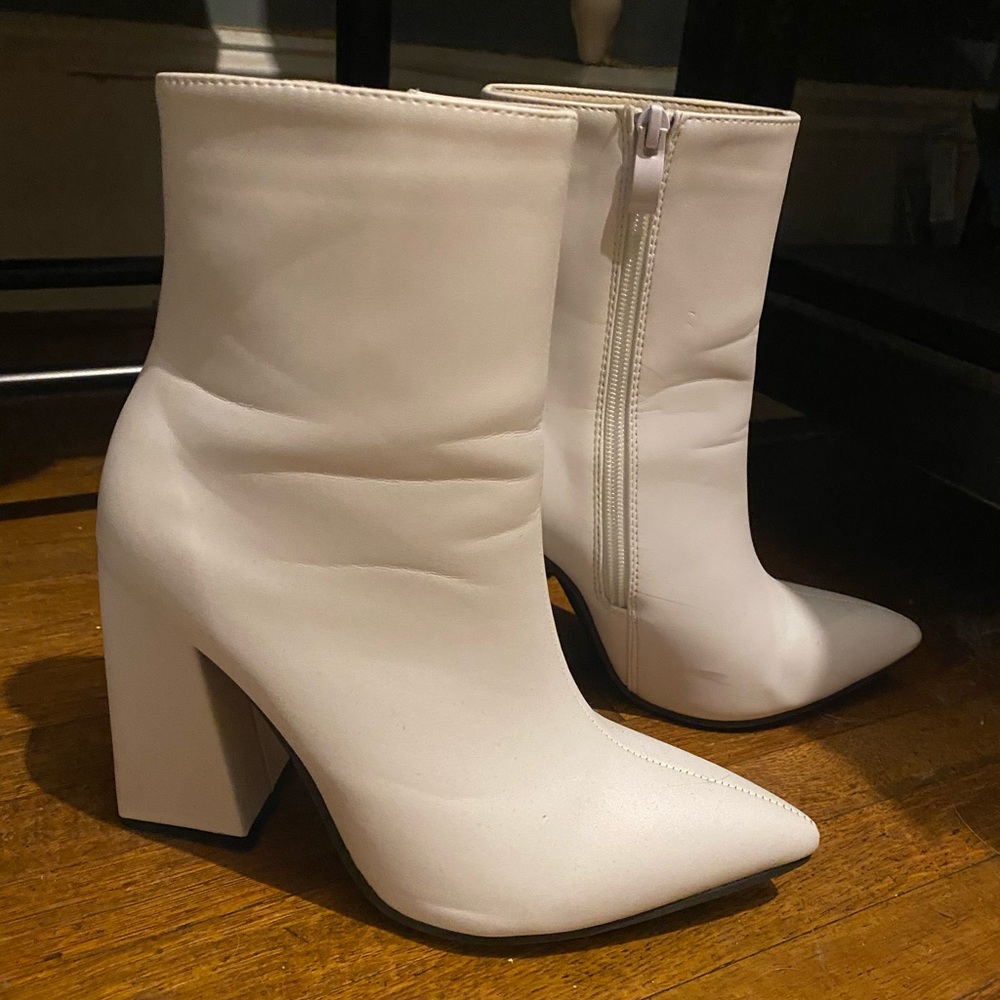 White pointed toe ankle boots